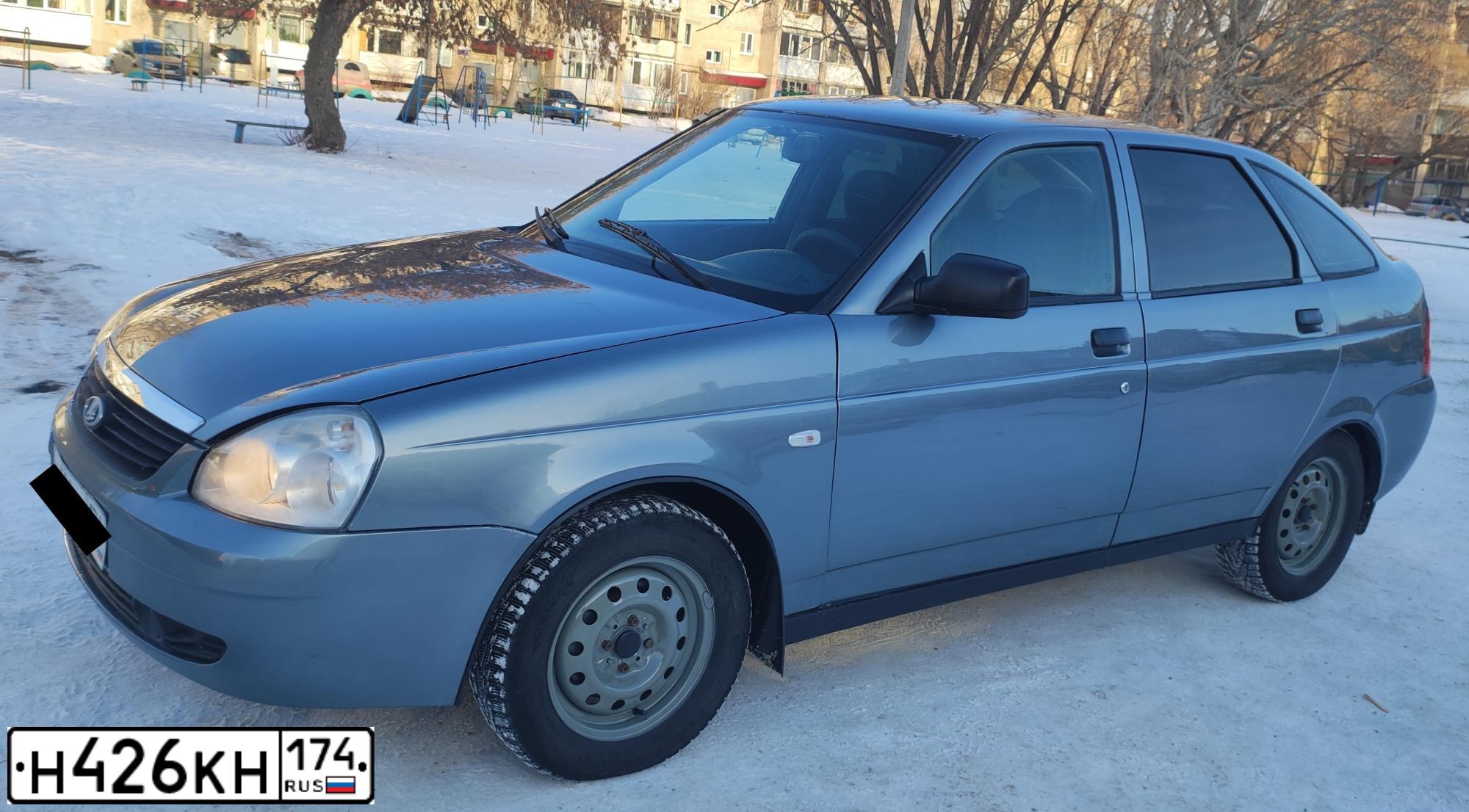 Фото автомобиля LADA 2172 PRIORA, 2010 — госномер Н426КН174. Цвет: ЗЕЛЕНЫЙ