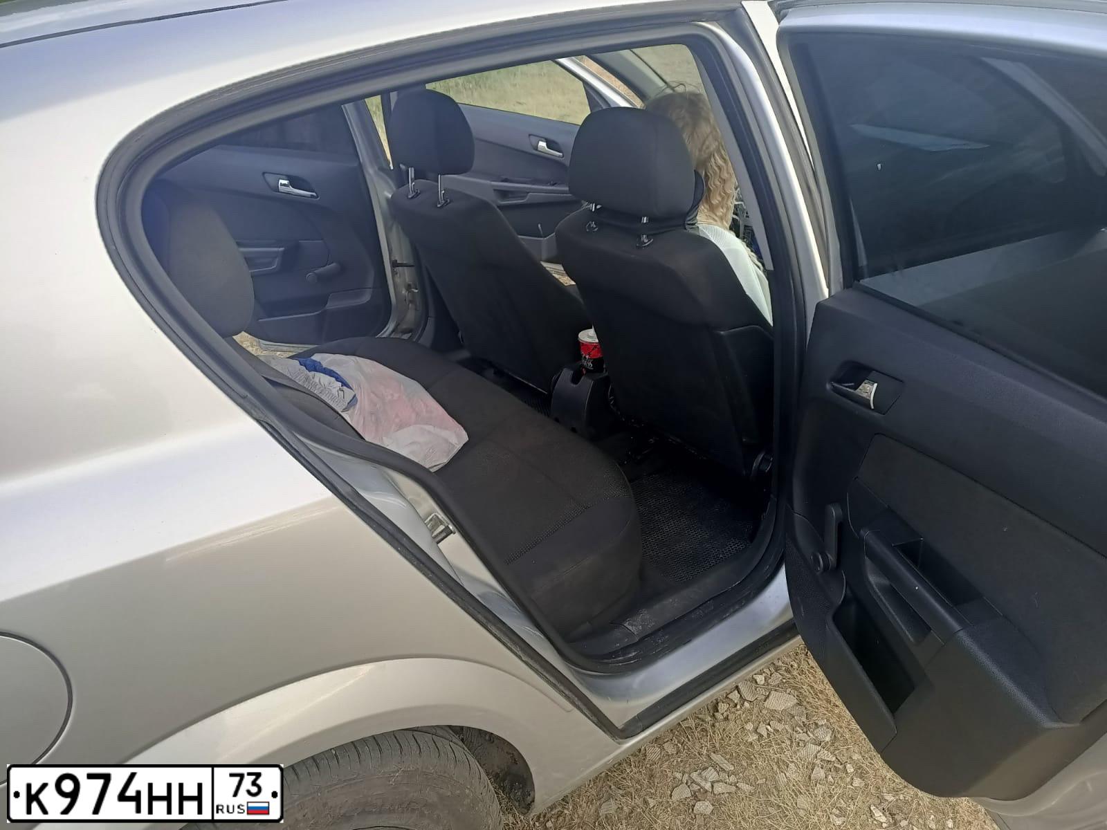 Фото автомобиля OPEL ASTRA, 2010 — госномер К474АТ73. Цвет: СЕРЕБРИСТЫЙ