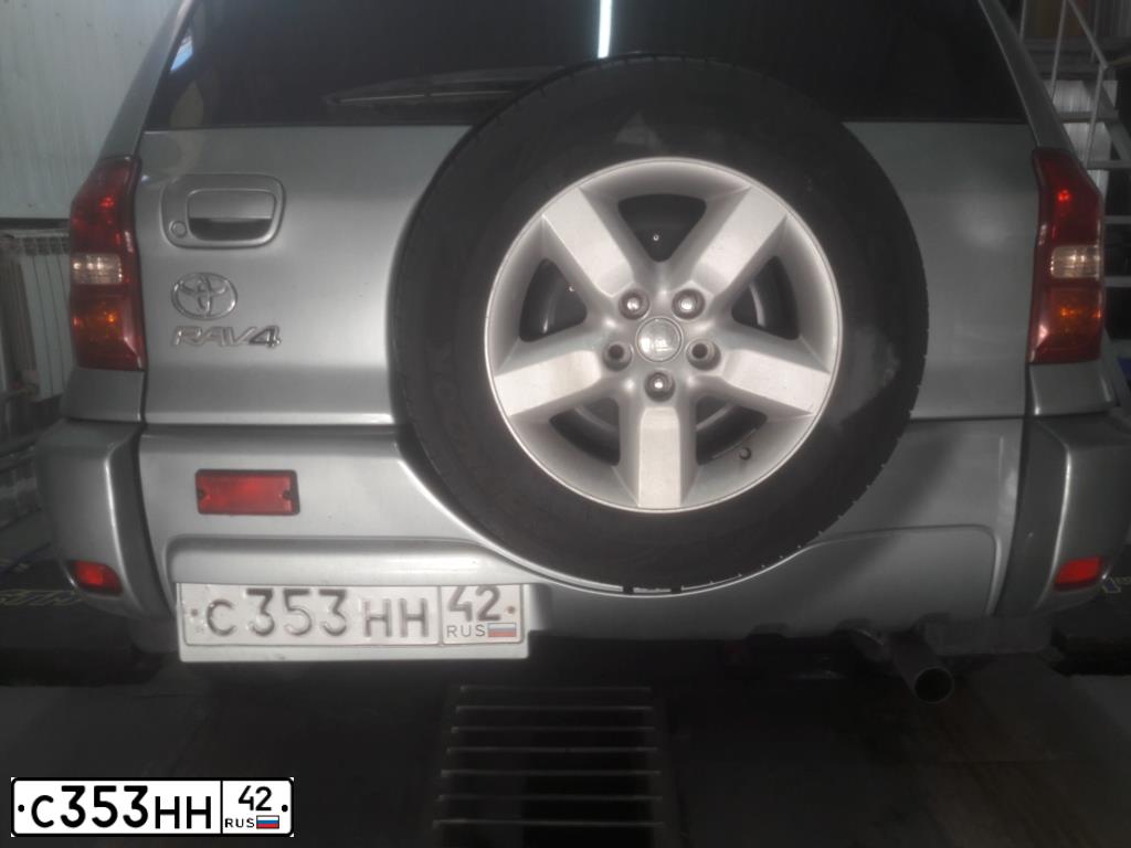 Фото автомобиля TOYOTA RAV4, 2005 — госномер С353НН42. Цвет: СВЕТЛО ЗЕЛЕНЫЙ