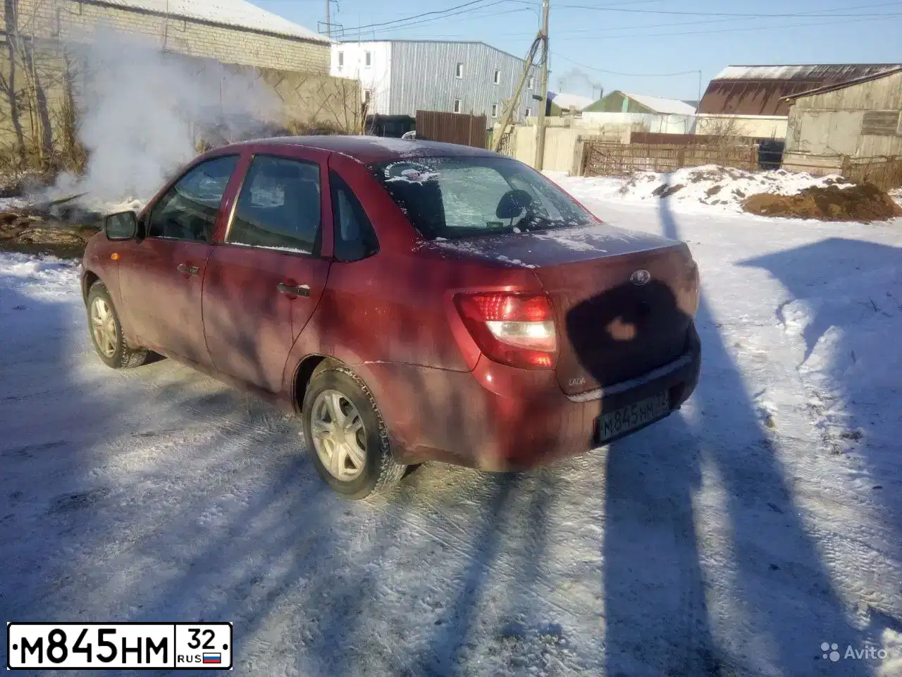 Фото автомобиля LADA 2190 GRANTA, 2012 — госномер М845НМ32. Цвет: СЕРЕБРИСТО-КРАСНЫЙ