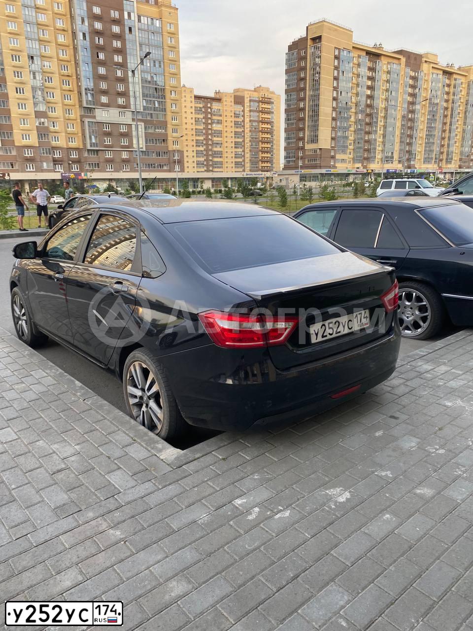 Фото автомобиля LADA VESTA, 2020 — госномер Х341ЕХ196. Цвет: ЧЕРНЫЙ