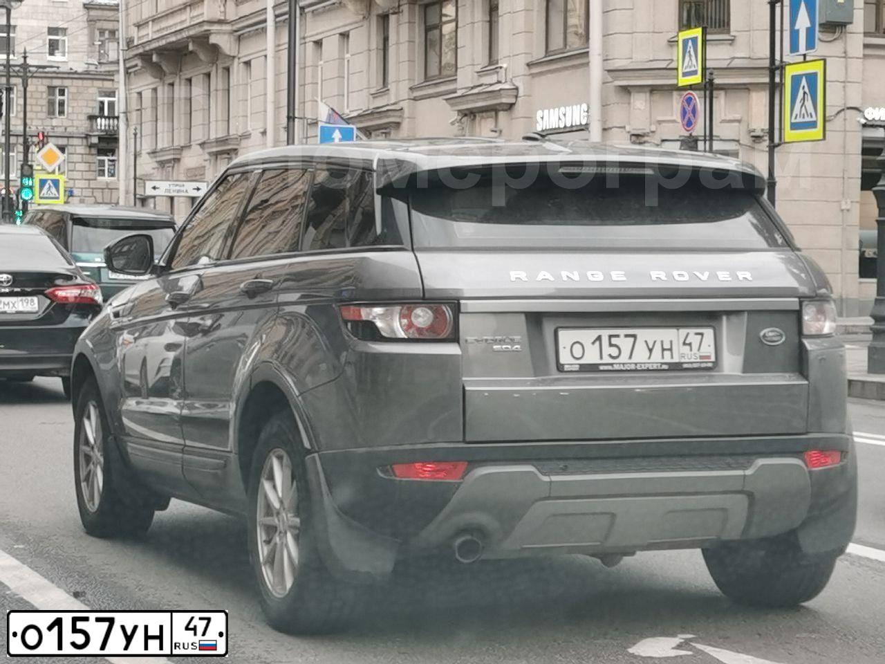 Фото автомобиля LANDROVER RANGE ROVER EVOQUE, 2015 — госномер Н074ЕО198. Цвет: СЕРЫЙ