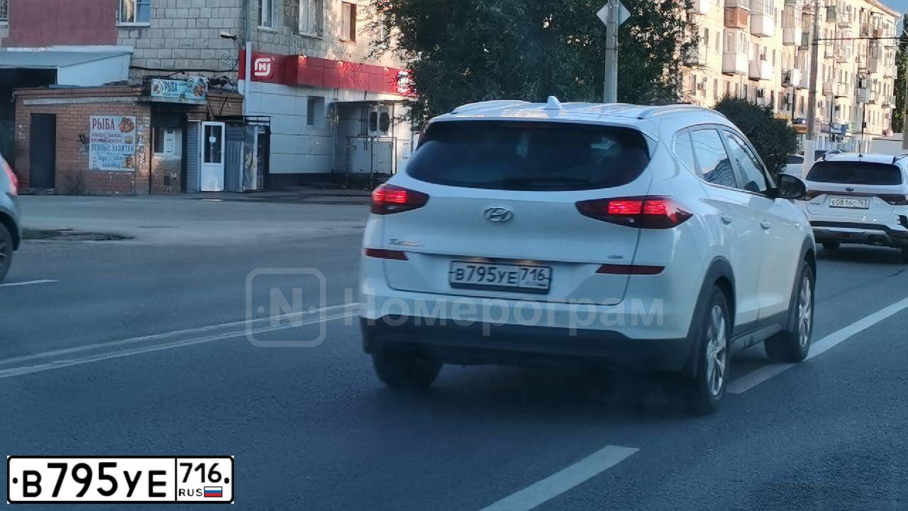 Фото автомобиля HYUNDAI TUCSON, 2019 — госномер С932ТМ716. Цвет: БЕЛЫЙ