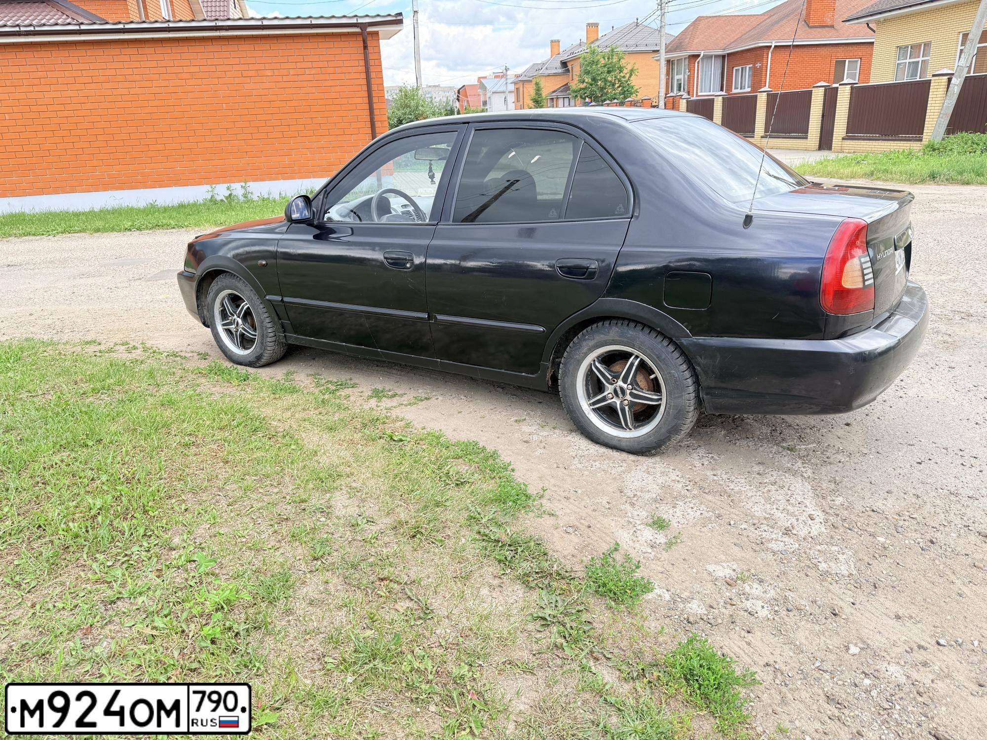 Фото автомобиля TAGAZ ACCENT, 2006 — госномер М924ОМ790. Цвет: ЧЕРНЫЙ