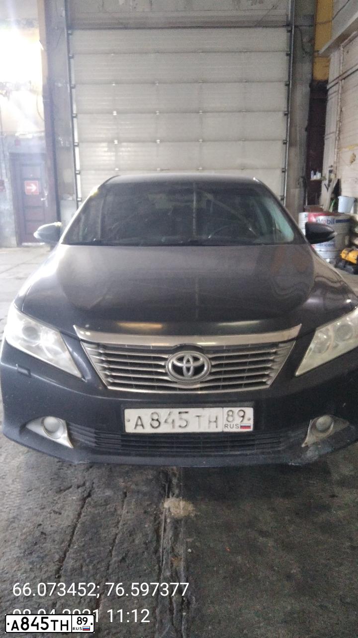 Фото автомобиля TOYOTA CAMRY, 2013 — госномер Р096ВЕ977. Цвет: ЧЕРНЫЙ