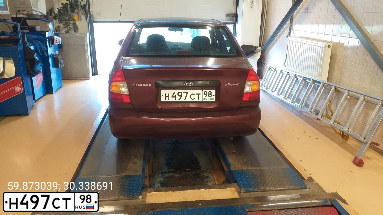 Фото автомобиля HYUNDAI ACCENT, 2007 — госномер Х833АО71. Цвет: Красный