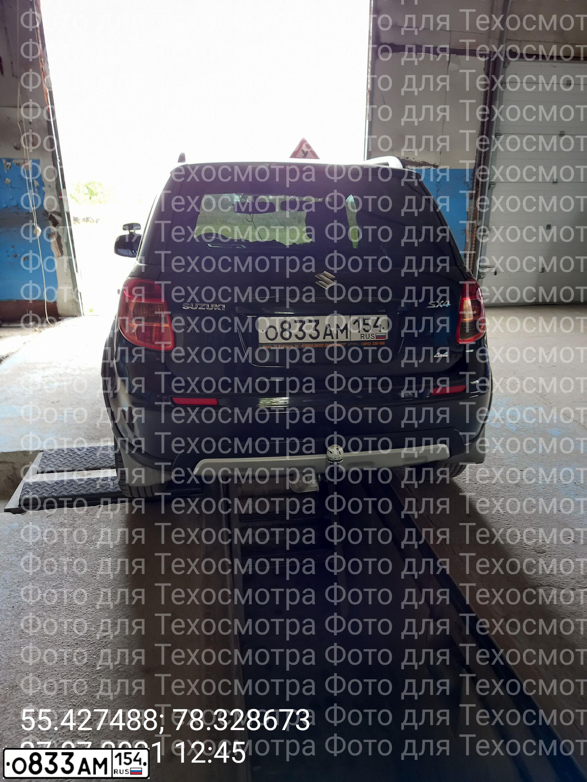 Фото автомобиля SUZUKI SX 4, 2011 — госномер О833АМ154. Цвет: ЧЕРНЫЙ
