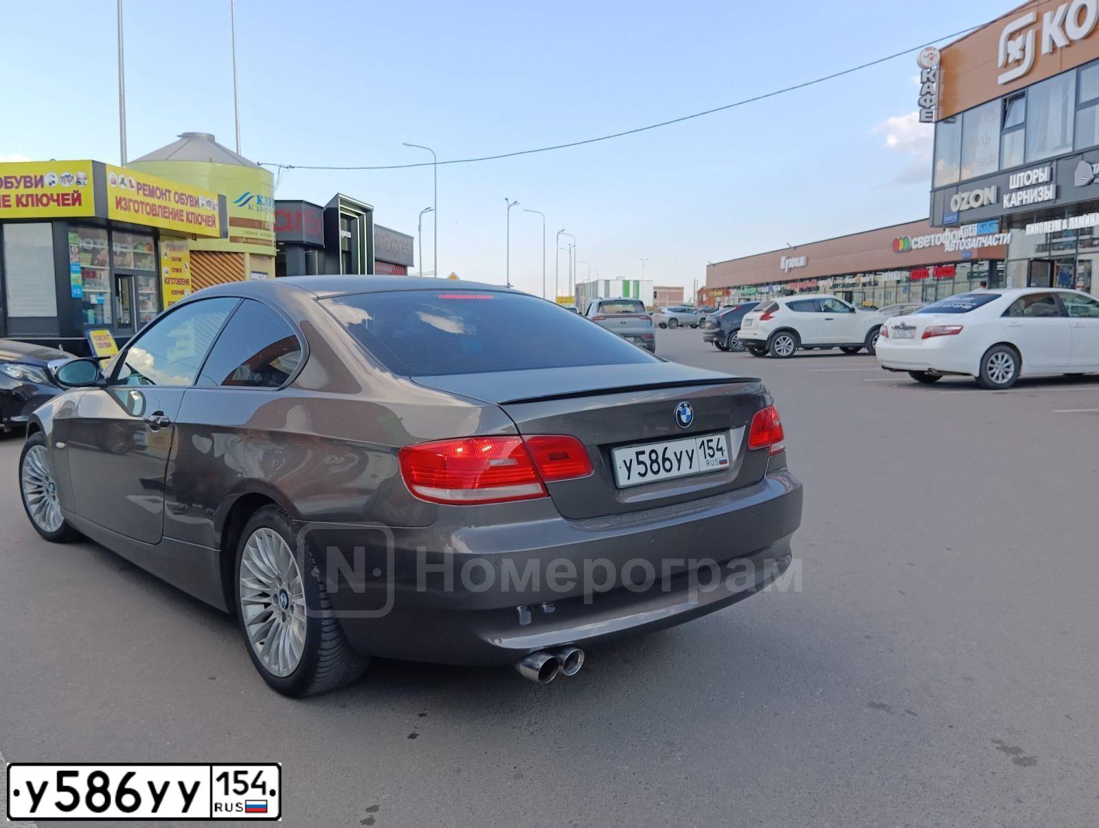 Фото автомобиля BMW SERIE 3, 2008 — госномер У586УУ154. Цвет: БЕЖЕВЫЙ ТЕМНЫЙ