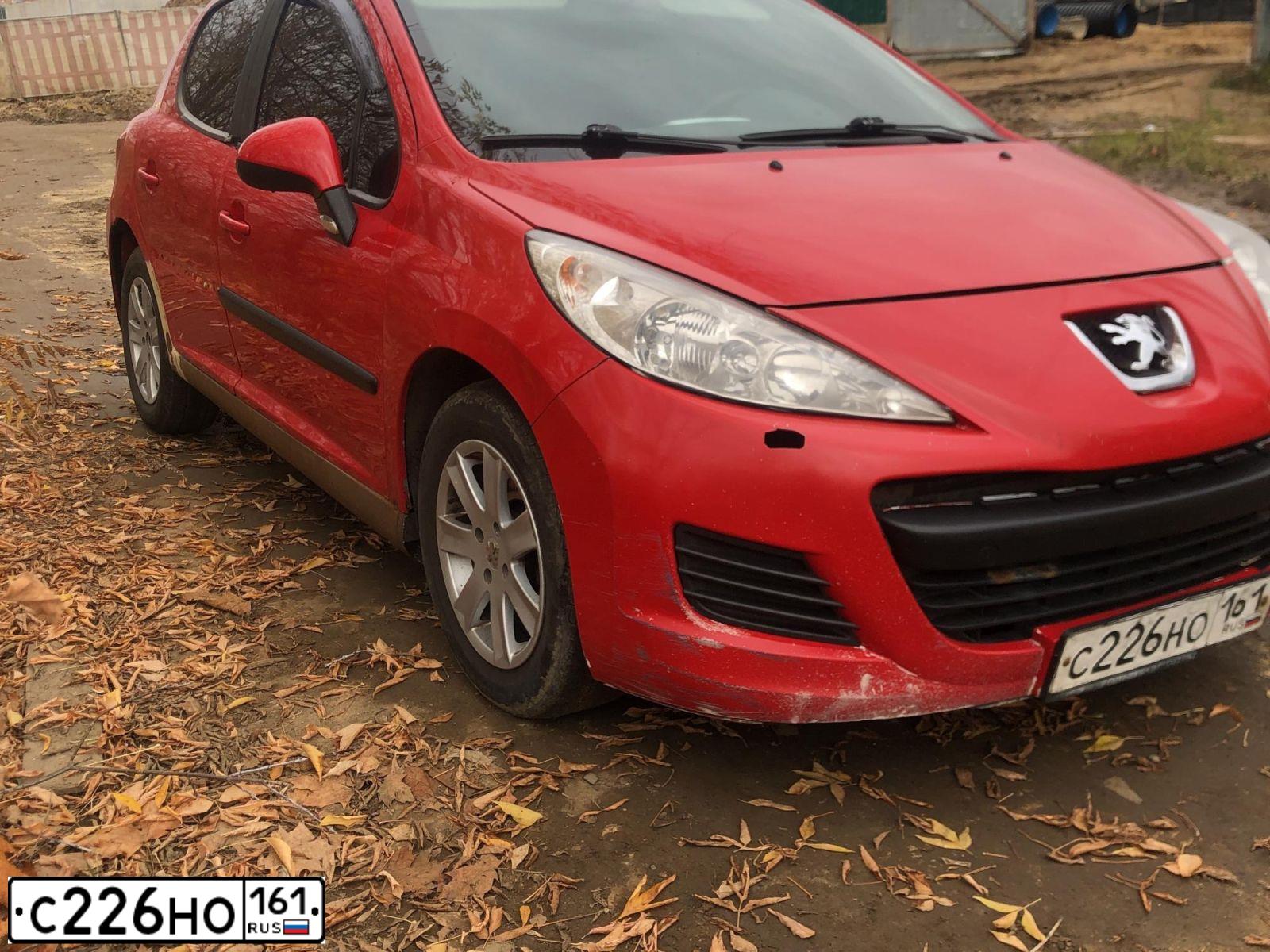 Фото автомобиля PEUGEOT 207, 2008 — госномер С226НО161. Цвет: Красный