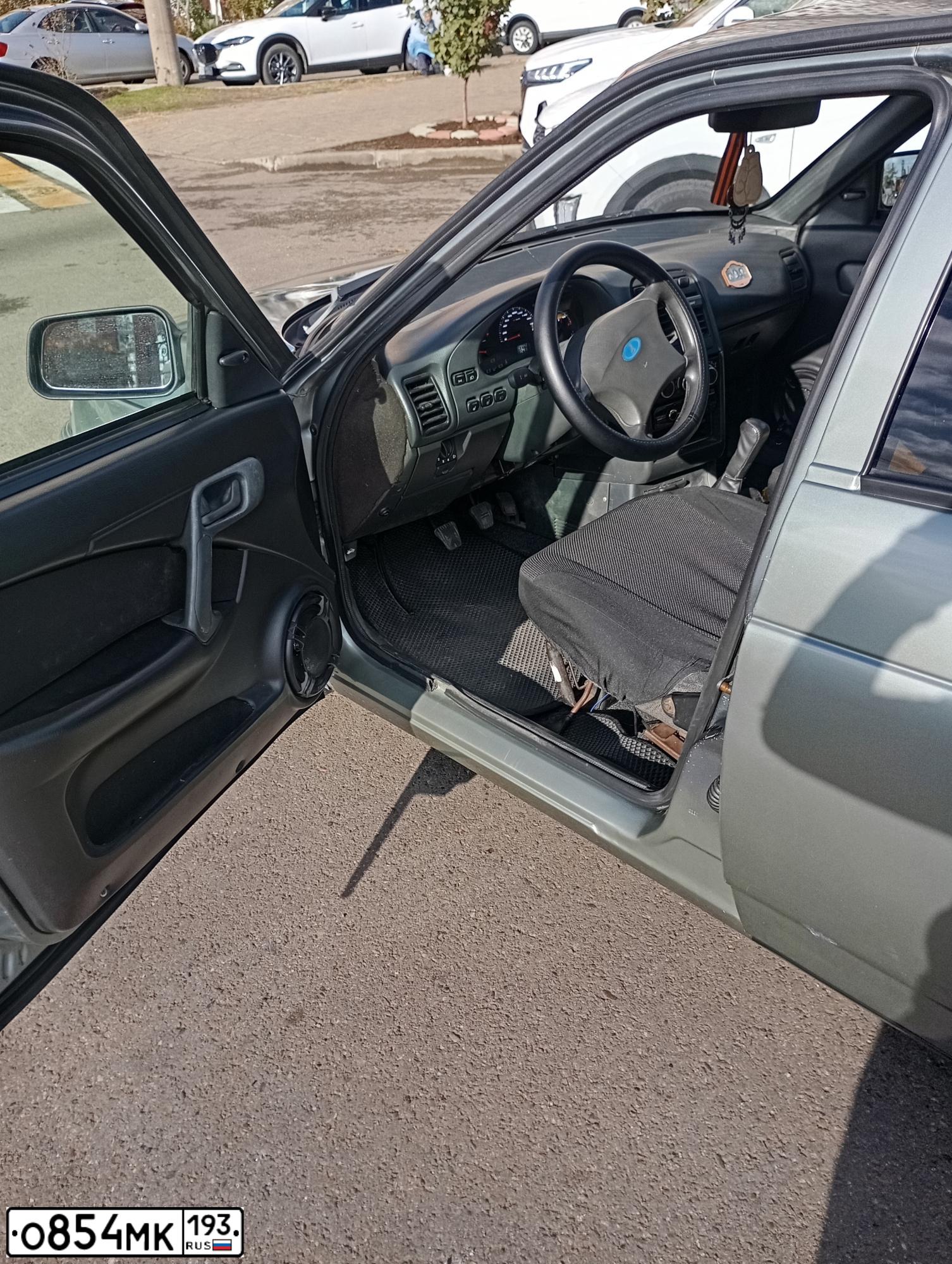 Фото автомобиля LADA 2112 LADA, 2008 — госномер О854МК193. Цвет: средний серо-зеленый металлик