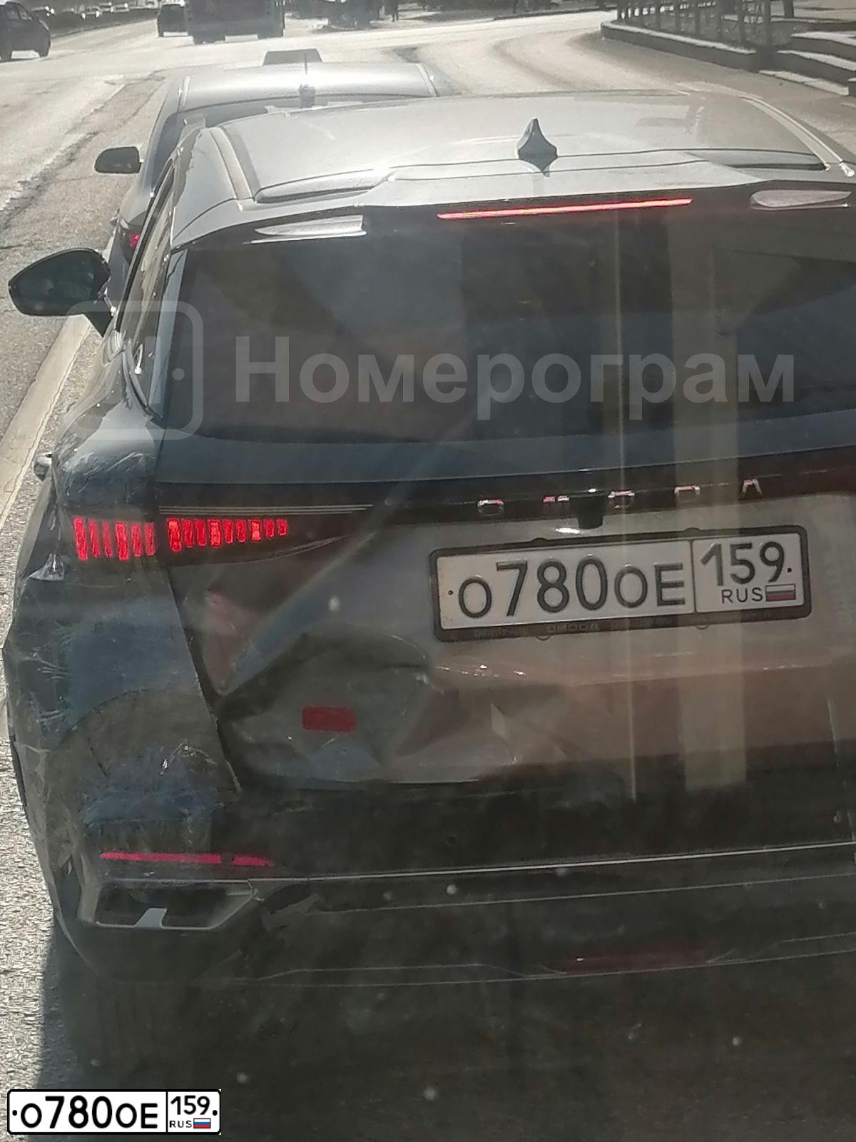 Фото автомобиля PEUGEOT 307, 2004 — госномер О780ЕО159. Цвет: Красный