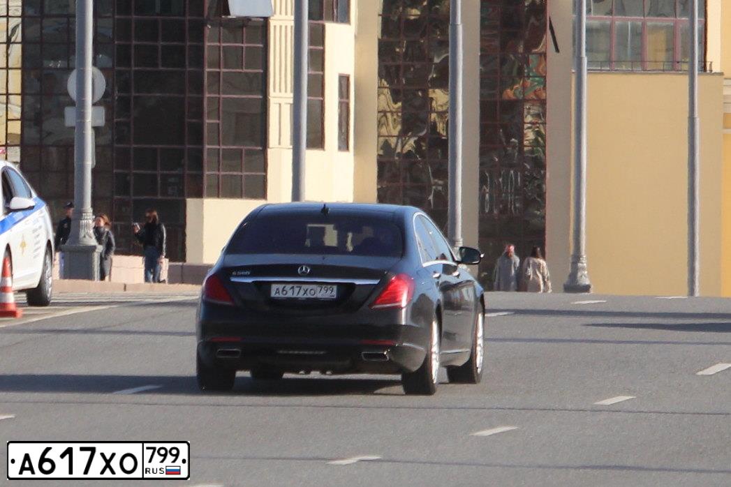 Фото автомобиля MERCEDES S-KLASSE, 2014 — госномер А617ХО799. Цвет: ЧЕРНЫЙ