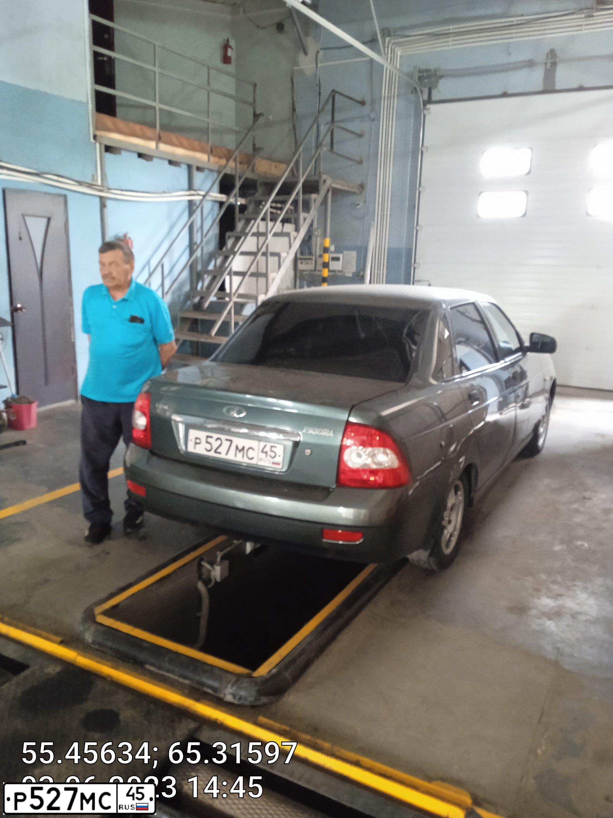 Фото автомобиля LADA 2170 PRIORA, 2010 — госномер Н078ЕХ45. Цвет: СЕРО-СИНЕ-ЗЕЛЕНЫЙ