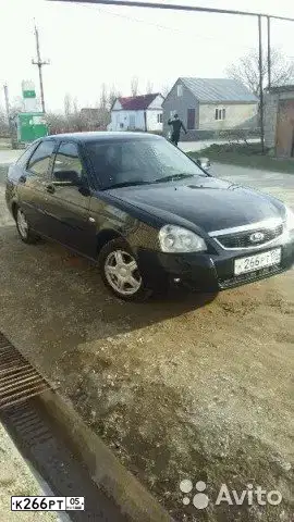 Фото автомобиля LADA 2172 PRIORA, 2008 — госномер В130ОТ126. Цвет: Темно-зеленый