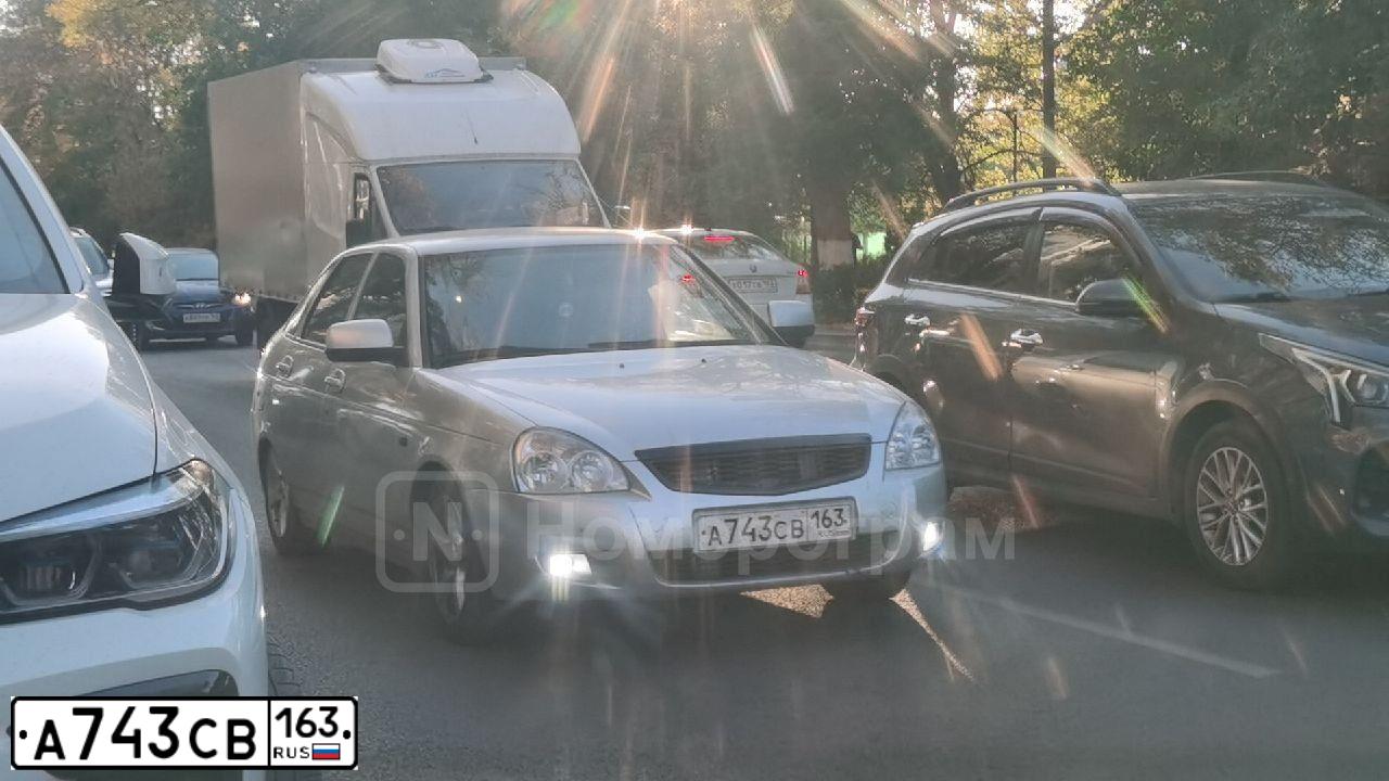 Фото автомобиля LADA 2172 PRIORA, 2009 — госномер А743СВ163. Цвет: СВЕТЛО-СЕРЕБРИСТЫЙ МЕТАЛЛ