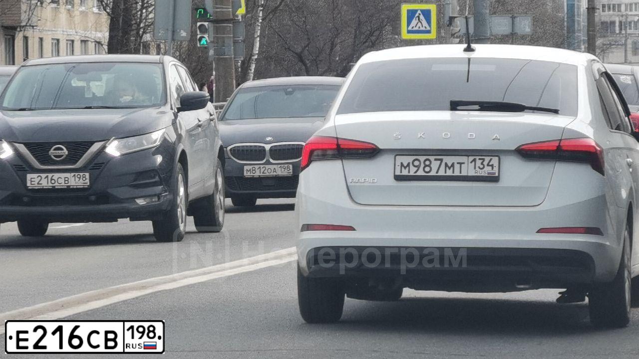Фото автомобиля NISSAN QASHQAI, 2019 — госномер А071ЕН550. Цвет: ЧЕРНЫЙ