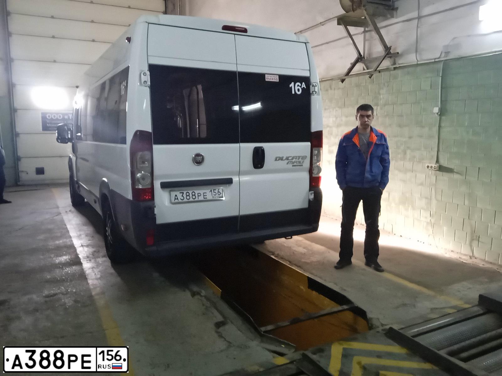 Фото автомобиля FIAT DUCATO, 2015 — госномер А388РЕ156. Цвет: Белый
