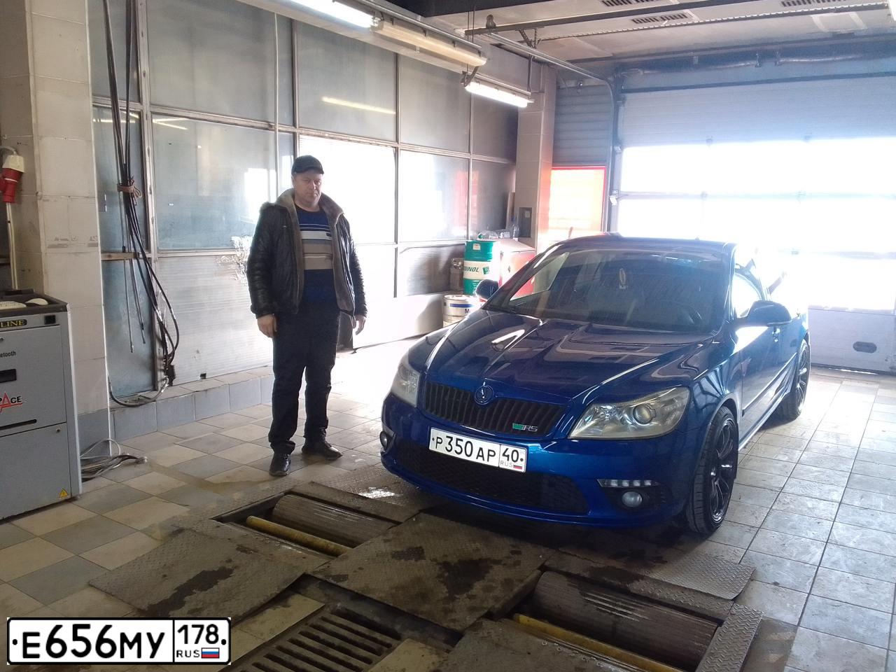 Фото автомобиля SKODA OCTAVIA, 2010 — госномер Т866МР07. Цвет: синий