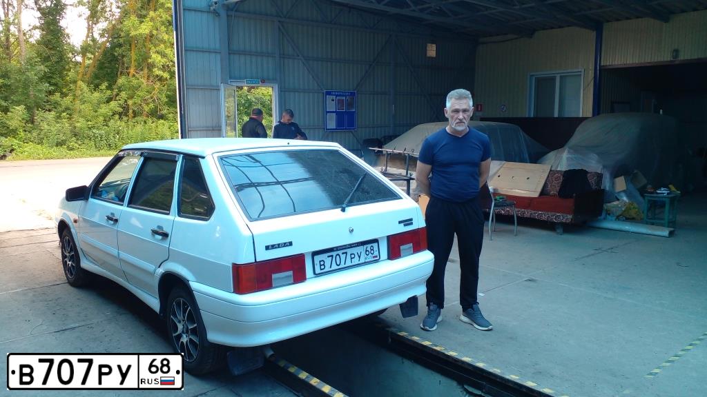 Фото автомобиля LADA 2114 SAMARA, 2013 — госномер В707РУ68. Цвет: Белый