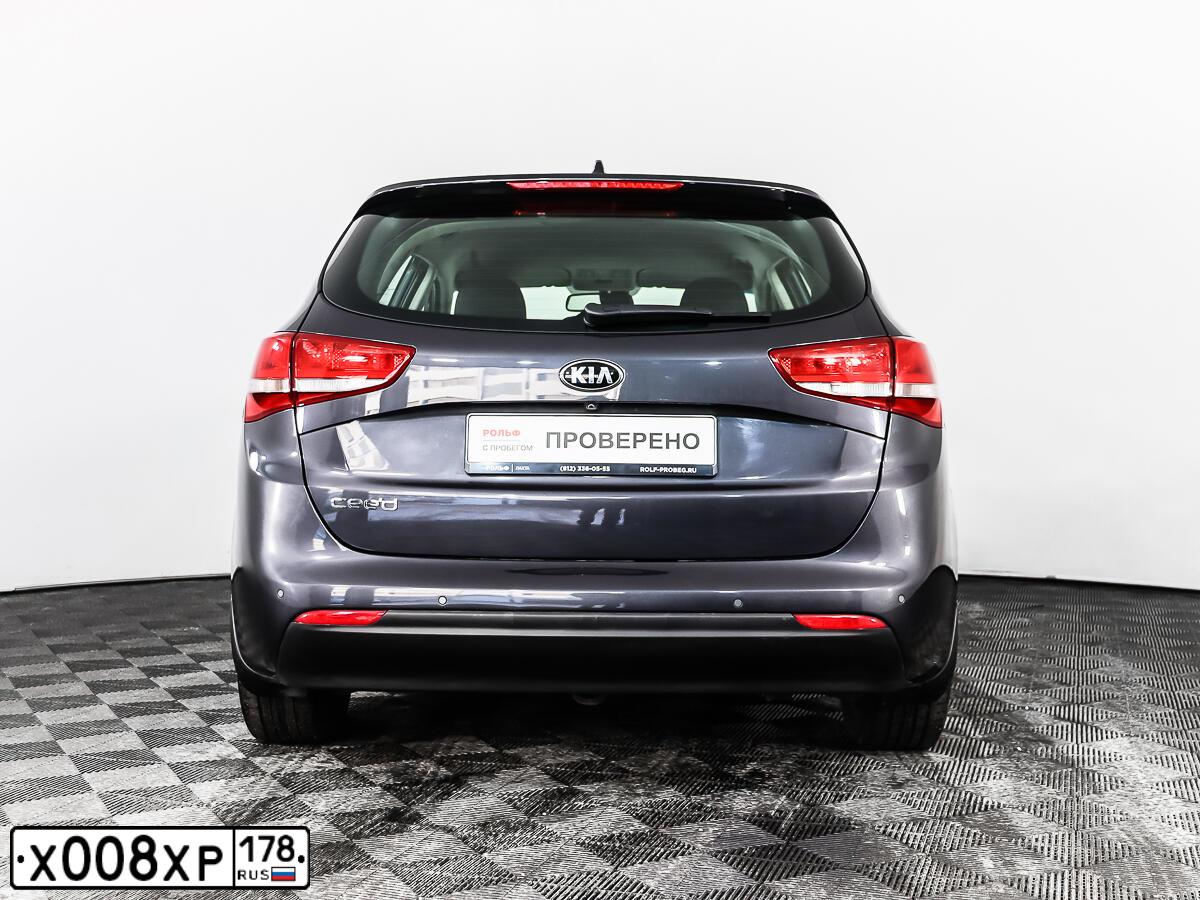 Фото автомобиля KIA CEE'D, 2017 — госномер Х008ХР178. Цвет: Серый