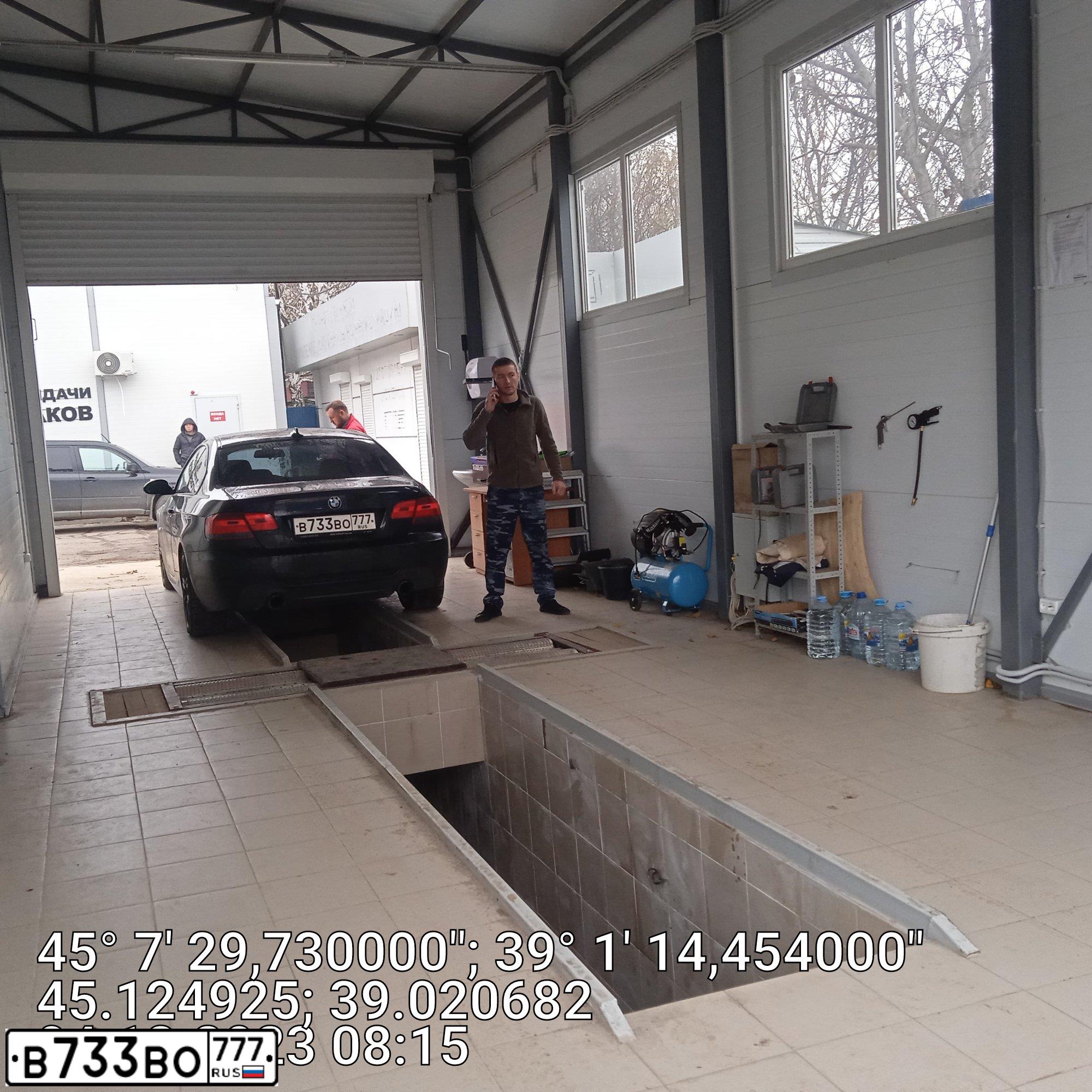 Фото автомобиля BMW 335I, 2008 — госномер Н703МС193. Цвет: ЧЕРНЫЙ