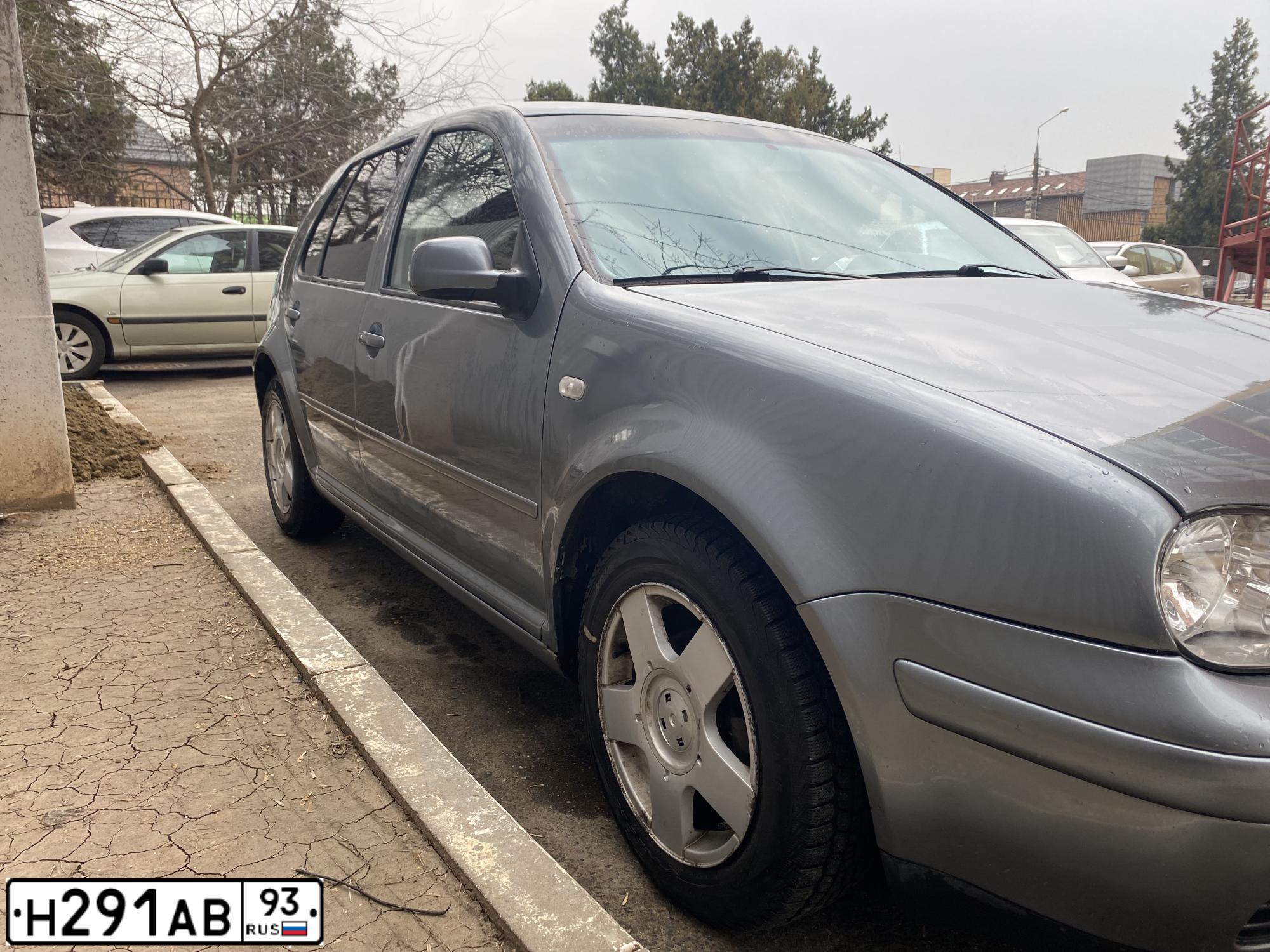 Фото автомобиля VOLKSWAGEN GOLF, 2000 — госномер Н693НО761. Цвет: БЕЛЫЙ (СЕРЕБРИСТЫЙ)