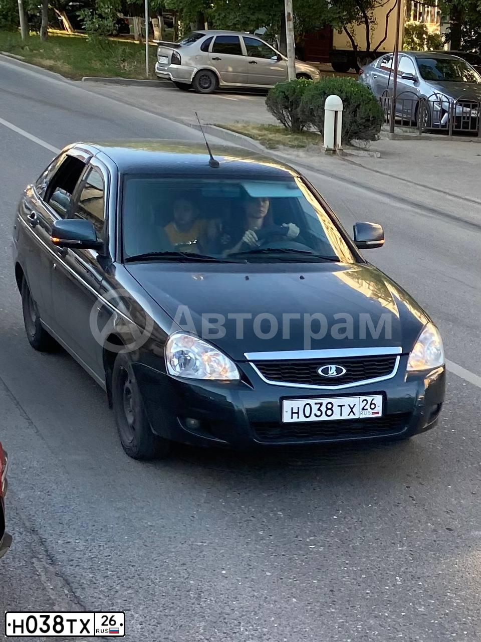 Фото автомобиля LADA 2172 PRIORA, 2013 — госномер Н038ТХ26. Цвет: СИНЕ-ЗЕЛЕНЫЙ