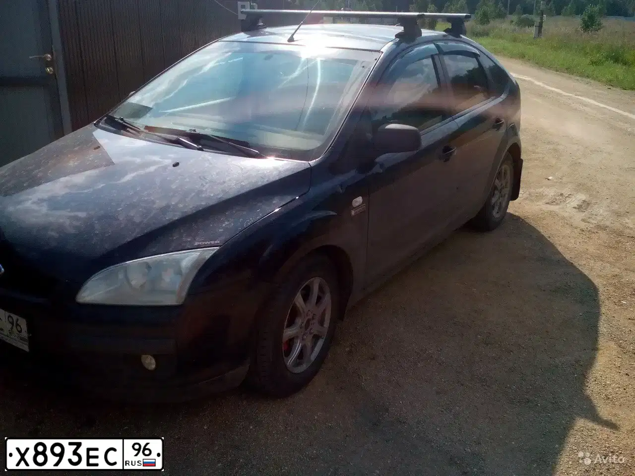 Фото автомобиля FORD FOCUS, 2005 — госномер О950АЕ774. Цвет: Темно-синий