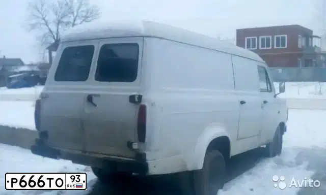 Фото автомобиля FORD TRANSIT, 1983 — госномер Р666ТО93. Цвет: БЕЛЫЙ