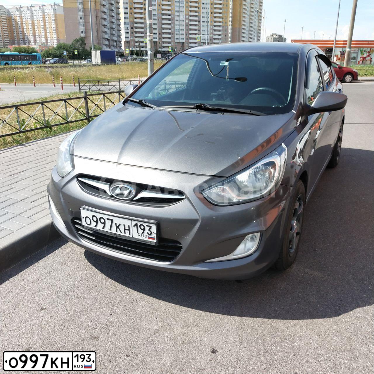 Фото автомобиля HYUNDAI SOLARIS, 2011 — госномер О997КН193. Цвет: ЧЕРНО-СЕРЫЙ