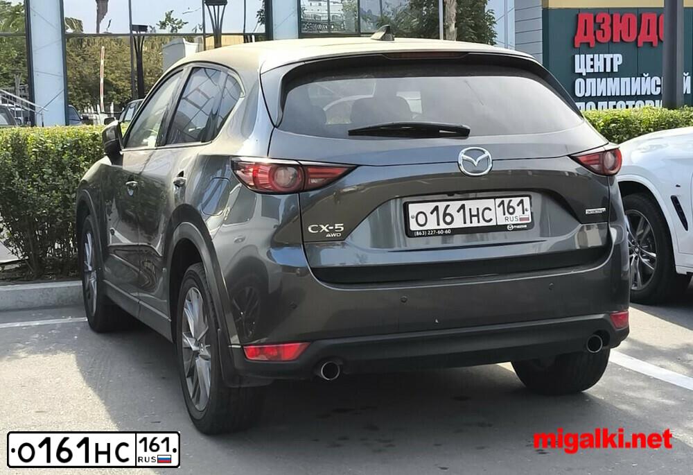 Фото автомобиля CHEVROLET CAPTIVA, 2010 — госномер В023СУ161. Цвет: БЕЖЕВЫЙ МЕТАЛЛИК