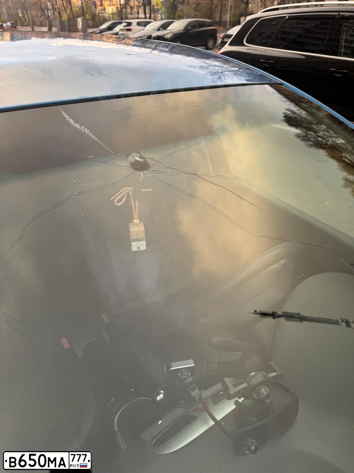 Фото автомобиля PEUGEOT 307, 2006 — госномер В650МА777. Цвет: СИНИЙ ЯРКИЙ