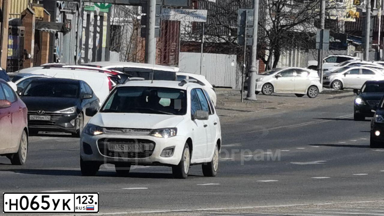 Фото автомобиля MERCEDES S-KLASSE, 1999 — госномер В535ЕК193. Цвет: Серебристый