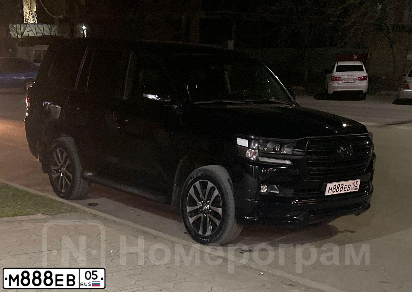 Фото автомобиля GAZ 3302 EL, 2003 — госномер М888ЕВ05. Цвет: СНЕЖНО-БЕЛЫЙ