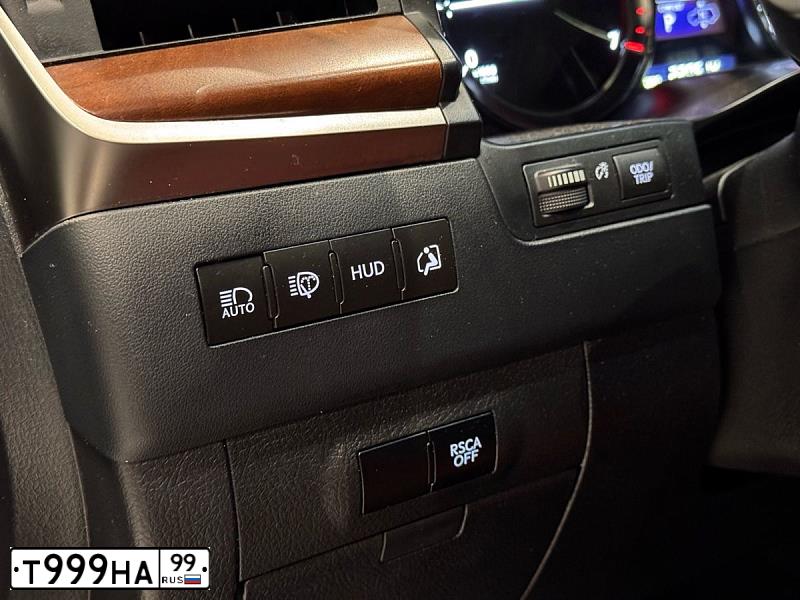 Фото автомобиля LANDROVER RANGE ROVER SPORT, 2011 — госномер А025АА150. Цвет: КОРИЧНЕВЫЙ ТЕМНЫЙ