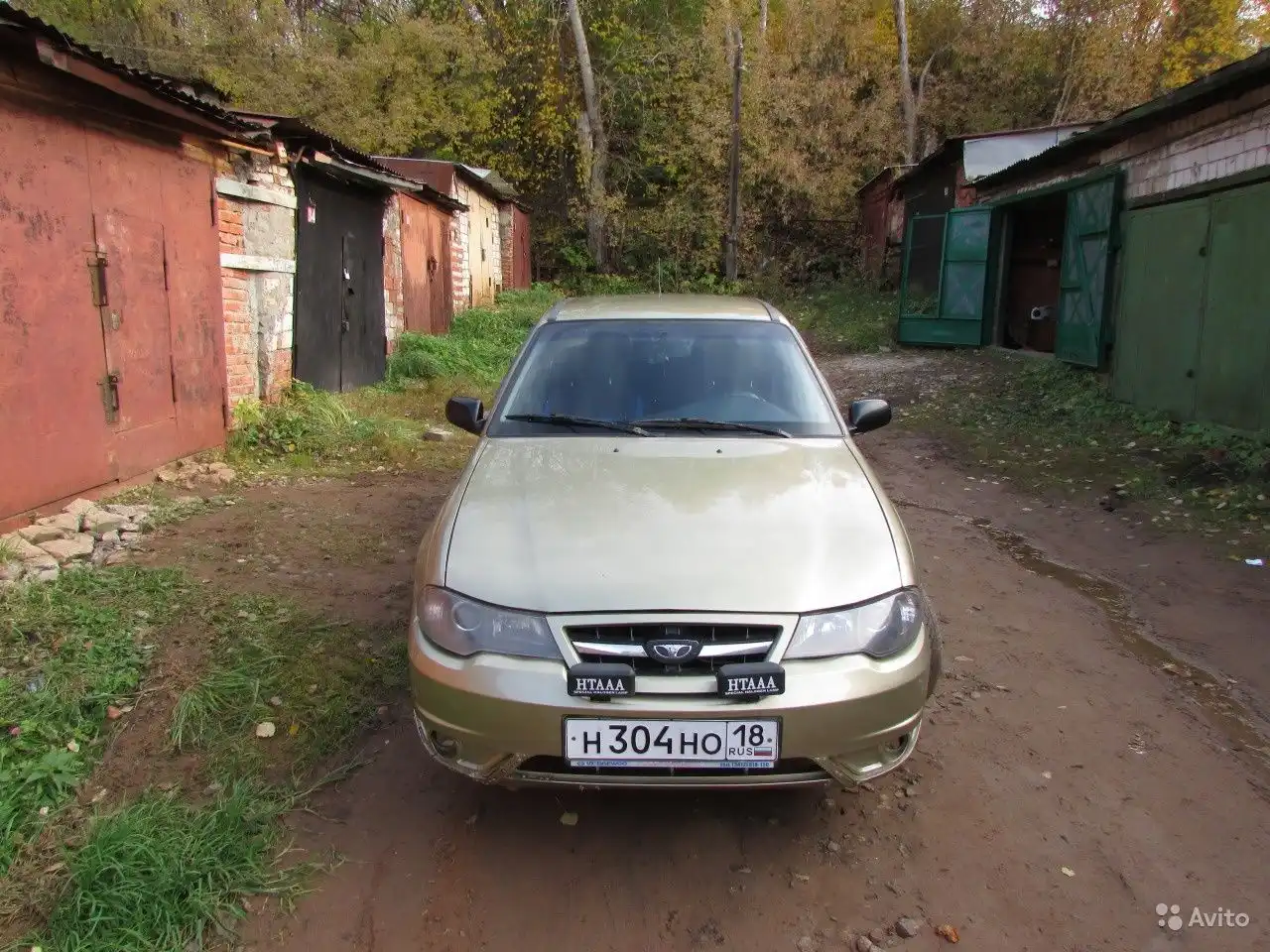 Фото автомобиля DAEWOO O NEXIA, 2011 — госномер А700УТ116. Цвет: ПЕСОЧНЫЙ