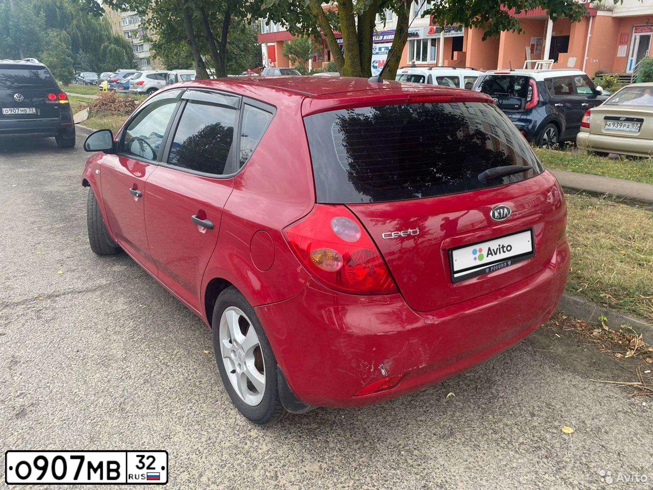 Фото автомобиля VOLKSWAGEN TOUAREG, 2007 — госномер О112ВС32. Цвет: ЧЕРНЫЙ