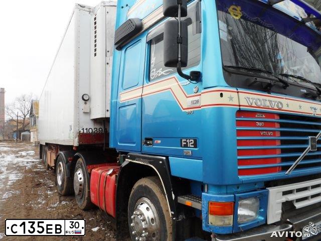 Фото автомобиля VOLVO SERIE F /6X2/, 1991 — госномер С135ЕВ30. Цвет: СИНИЙ