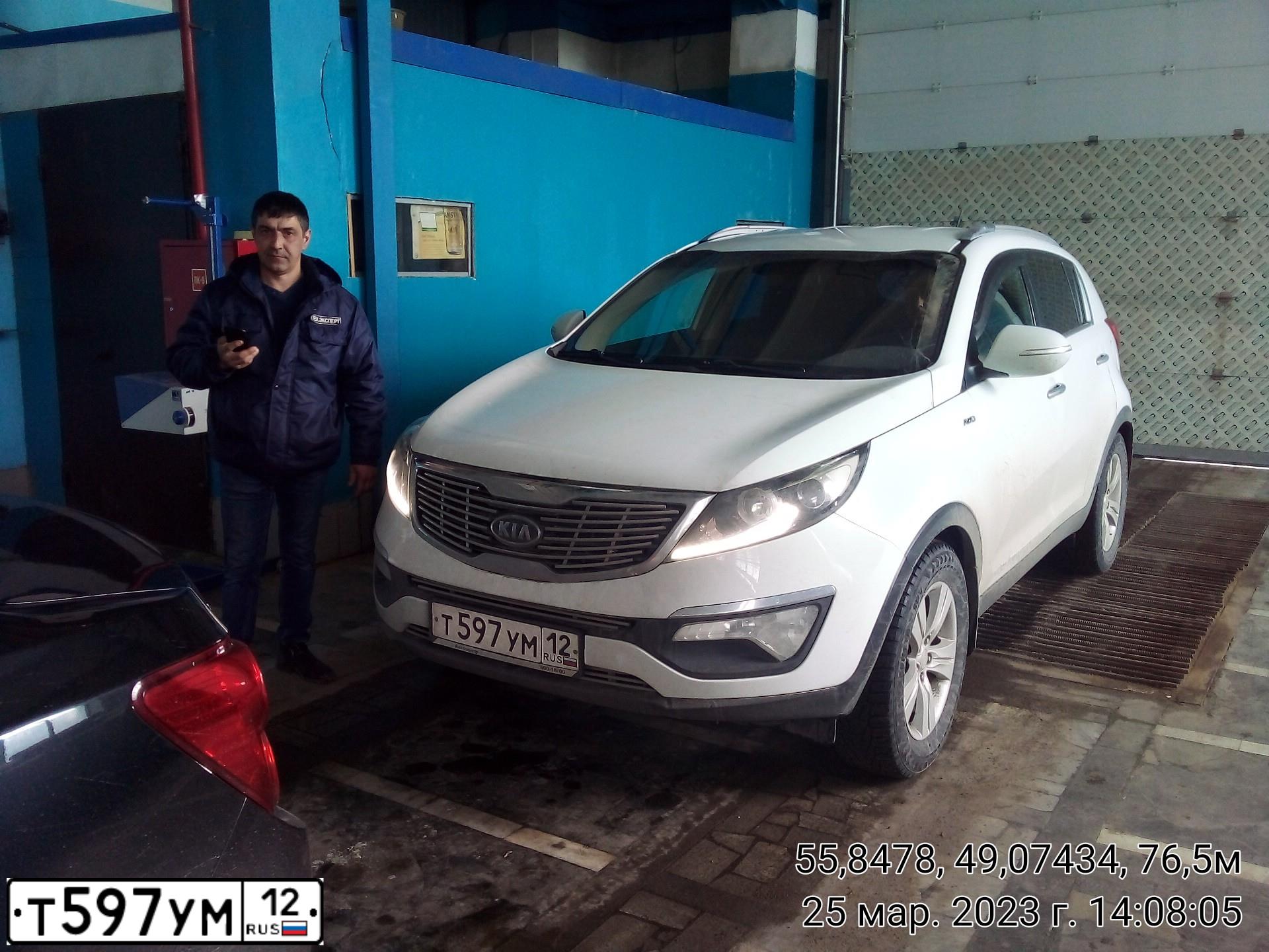 Фото автомобиля KIA SPORTAGE, 2011 — госномер О814ТС716. Цвет: Белый