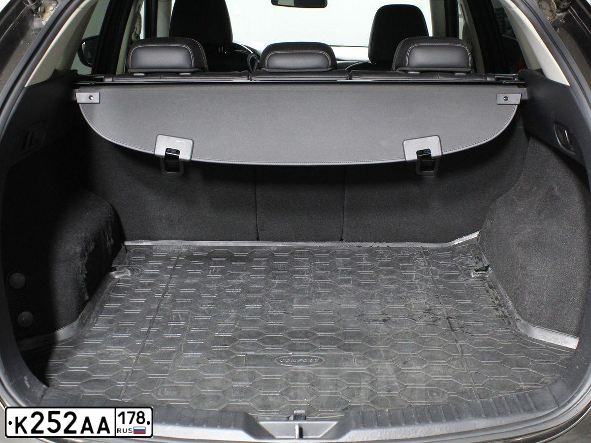 Фото автомобиля MITSUBISHI PAJERO, 2011 — госномер К252АА178. Цвет: Серебристый
