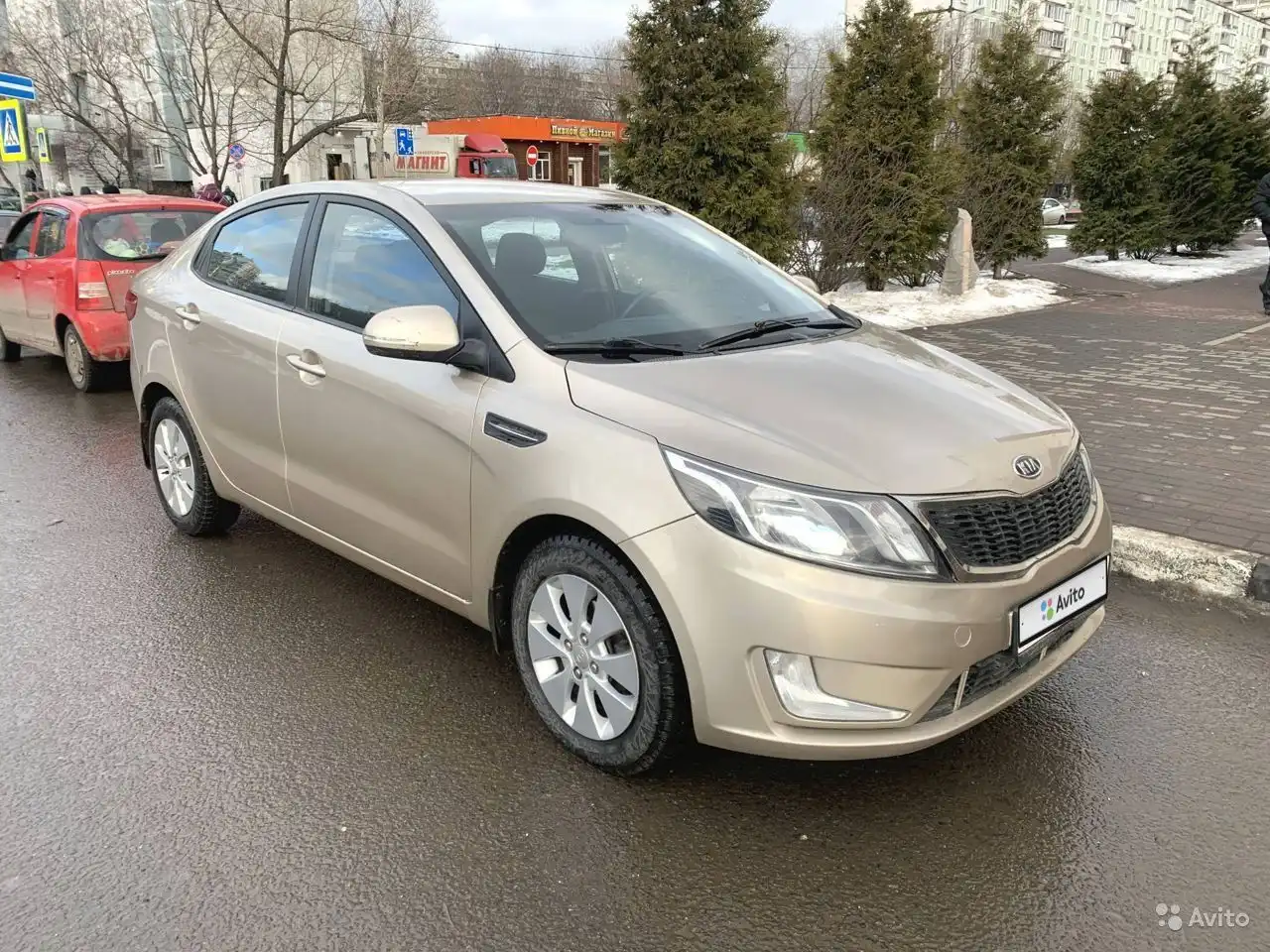 Фото автомобиля LADA 2105, 1998 — госномер Р063ХМ77. Цвет: КРАСНЫЙ