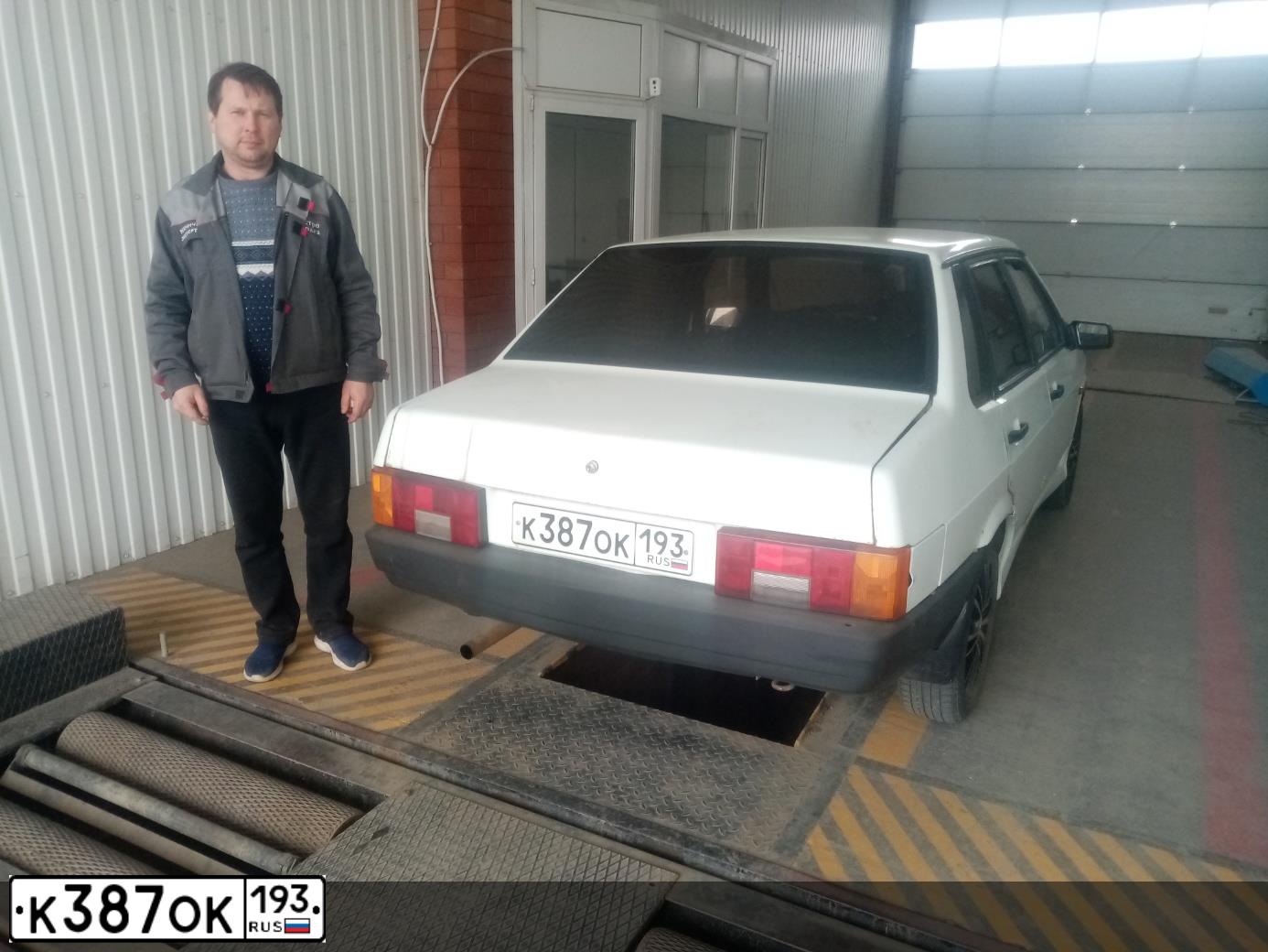Фото автомобиля LADA 2109 SAMARA, 1997 — госномер К387ОК193. Цвет: Белый