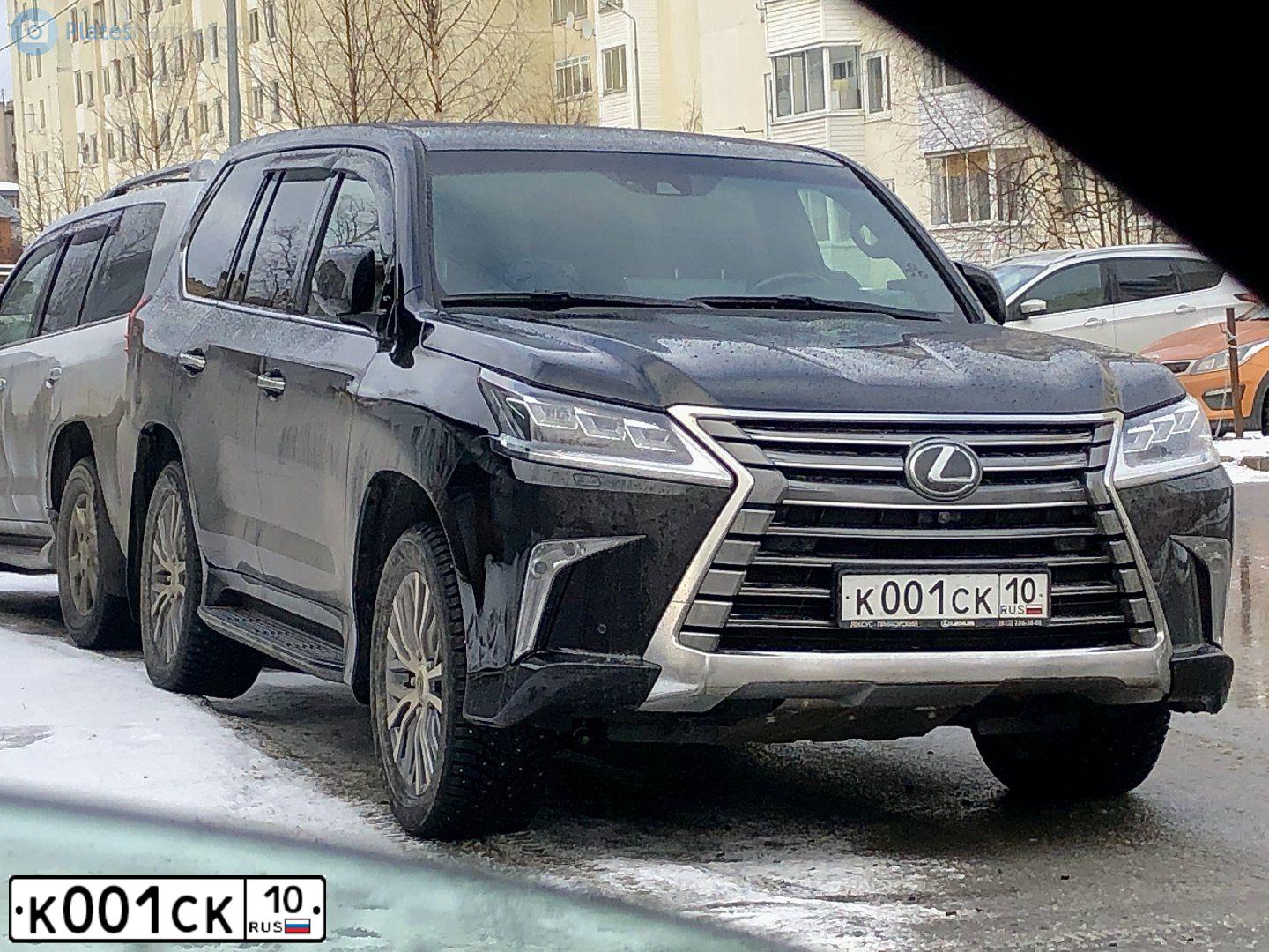 Фото автомобиля LEXUS LX, 2019 — госномер К001СК10. Цвет: ЧЕРНЫЙ