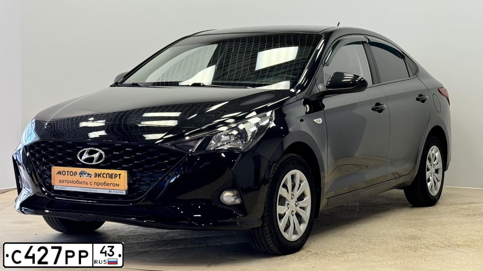 Фото автомобиля HYUNDAI SOLARIS, 2020 — госномер С427РР43. Цвет: ЧЕРНЫЙ