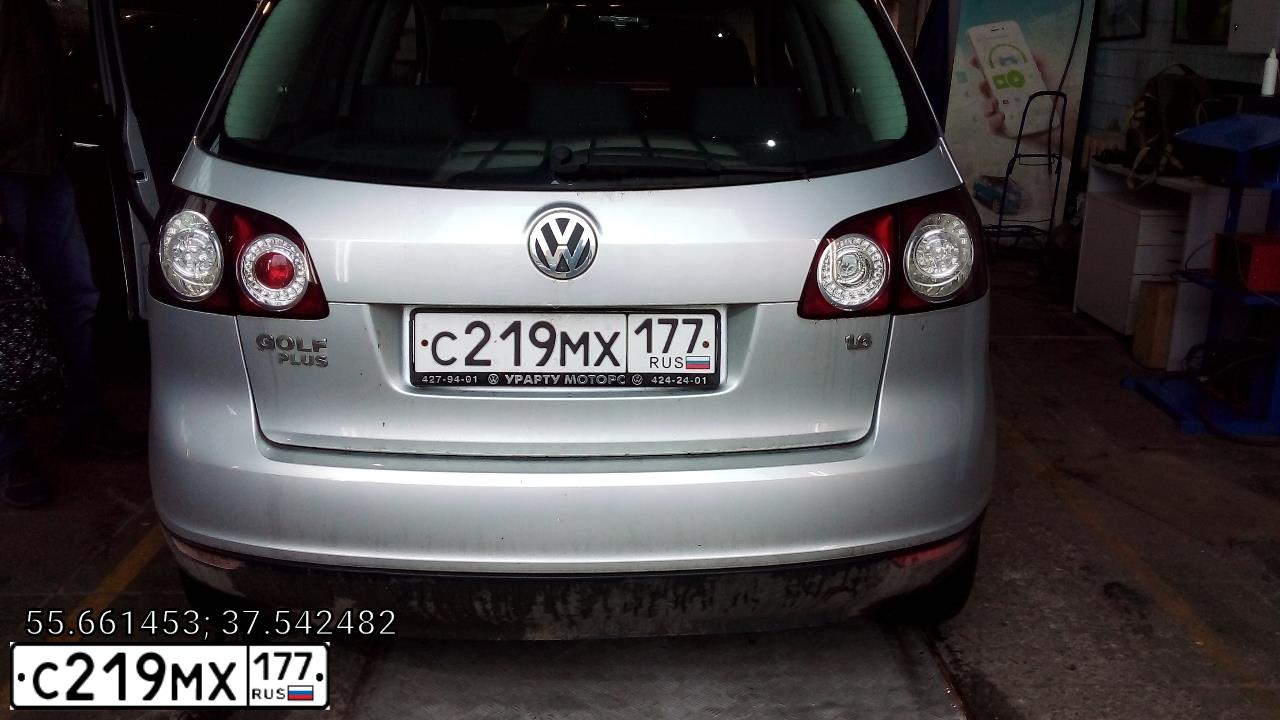 Фото автомобиля VOLKSWAGEN GOLF PLUS, 2006 — госномер С219МХ177. Цвет: СЕРЕБРИСТЫЙ