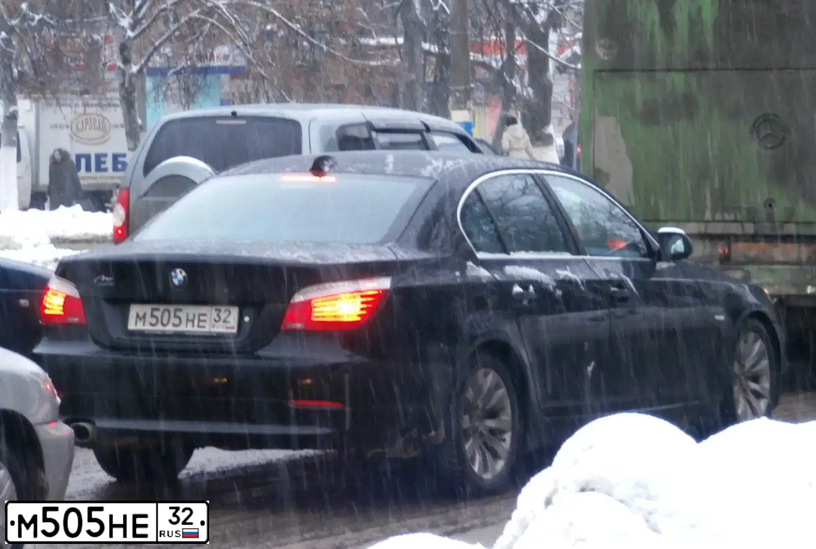 Фото автомобиля BMW SERIE 5, 2002 — госномер К170НУ32. Цвет: ЧЕРНЫЙ