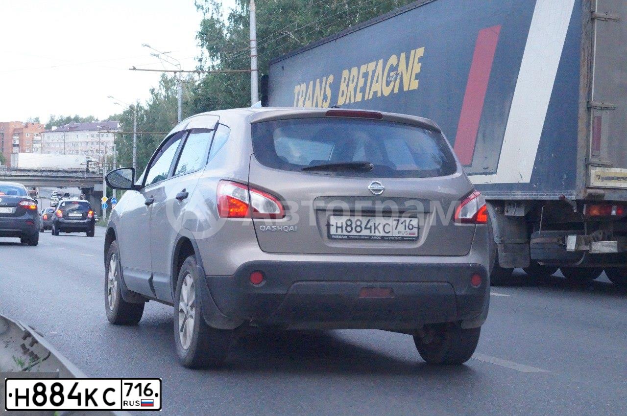 Фото автомобиля NISSAN QASHQAI, 2011 — госномер Х011ОА16. Цвет: СВЕТЛО-КОРИЧНЕВЫЙ