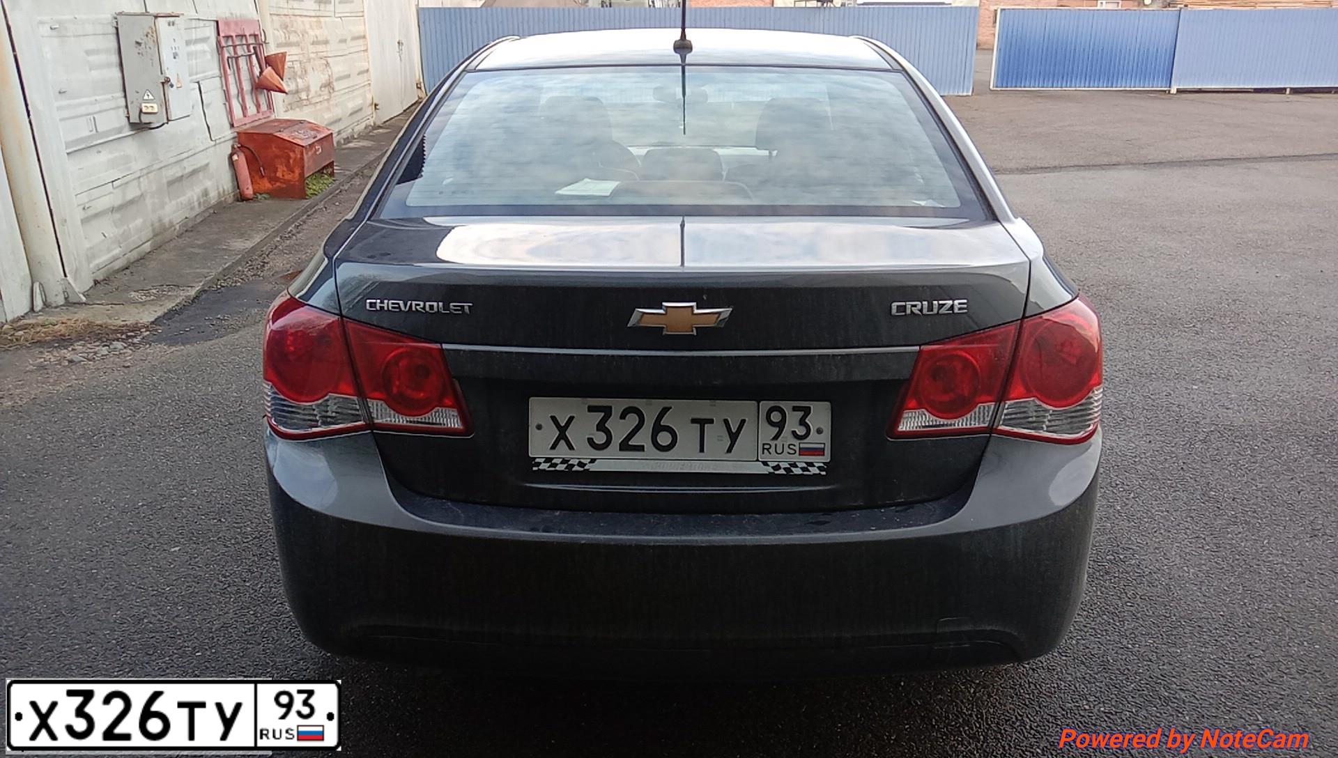 Фото автомобиля LADA 2121 NIVA, 2007 — госномер Х326ТУ93. Цвет: Темно-зеленый