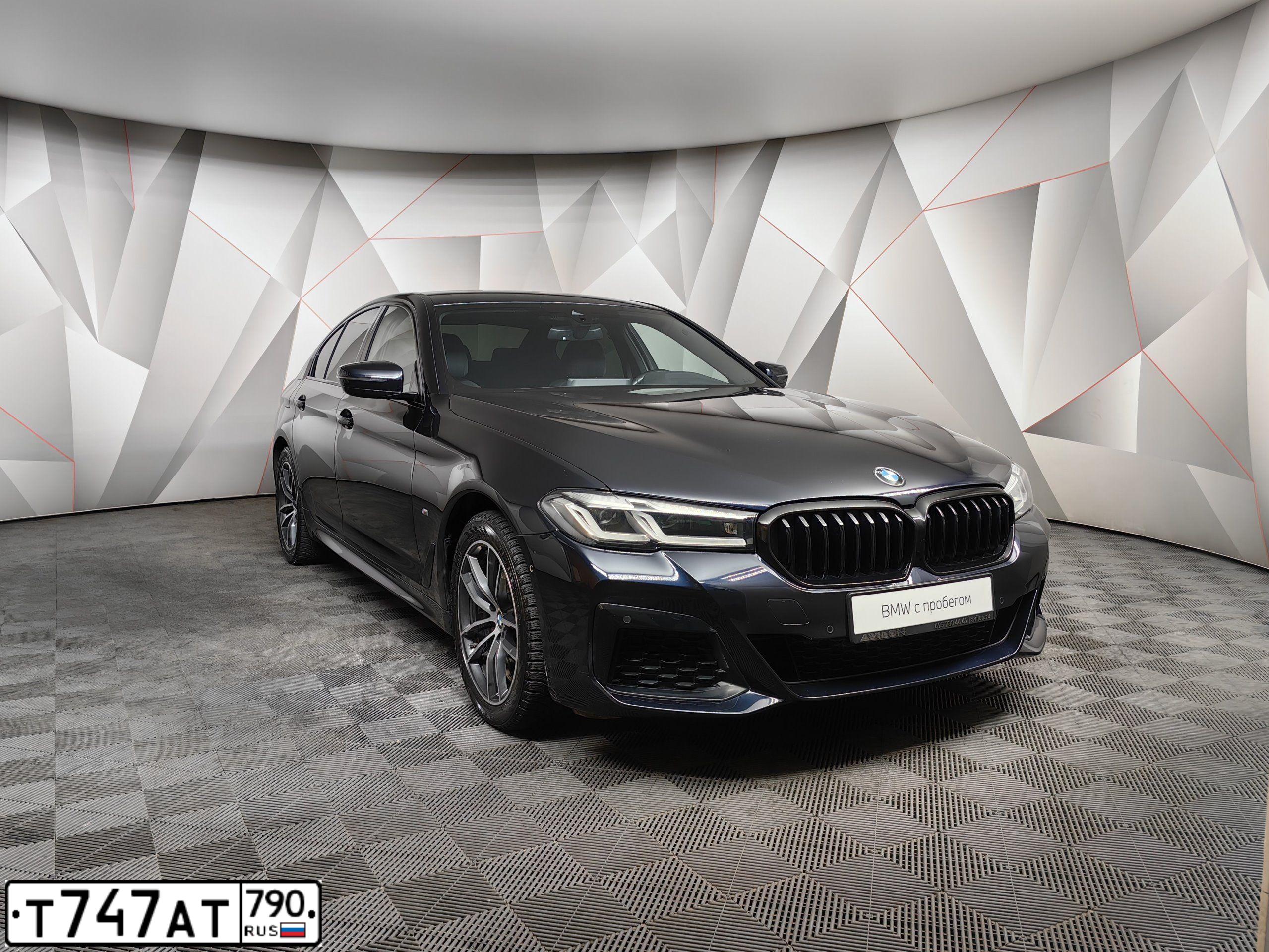 Фото автомобиля BMW 520D XDRIVE, 2020 — госномер Т747АТ790. Цвет: ЧЕРНЫЙ