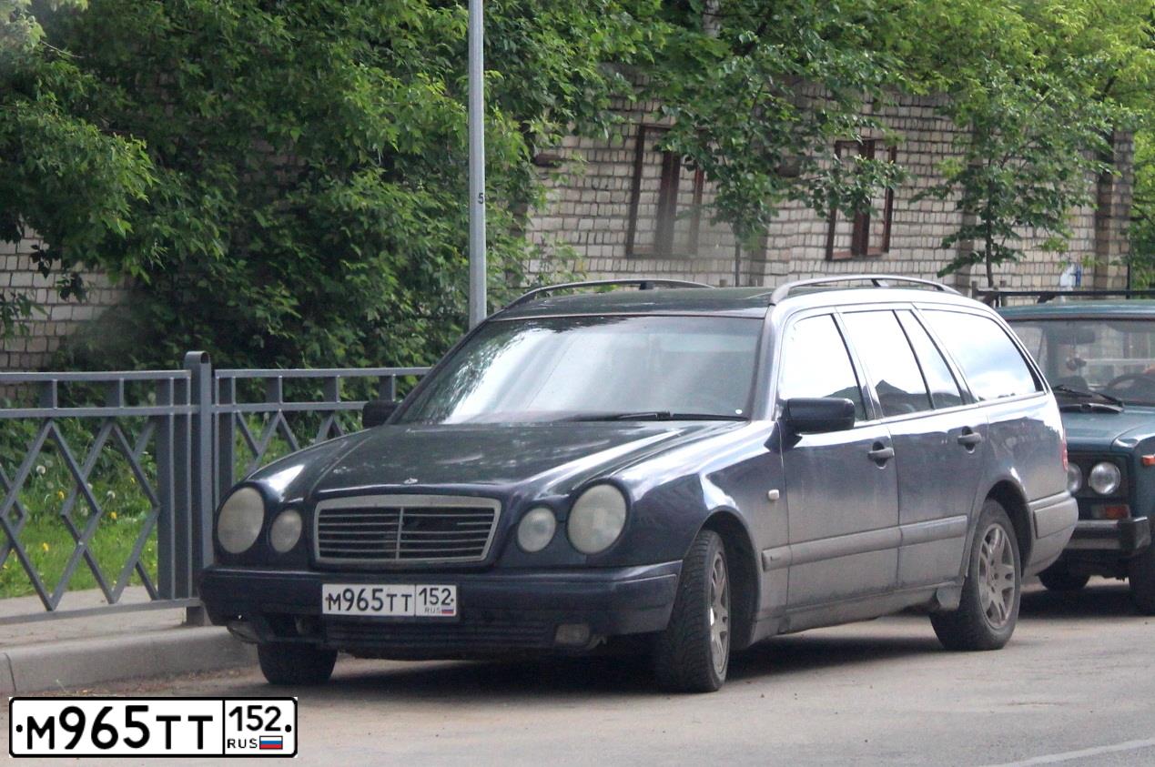 Фото автомобиля MERCEDES E-KLASSE, 1998 — госномер М965ТТ152. Цвет: ТЕМНО-СИНИЙ
